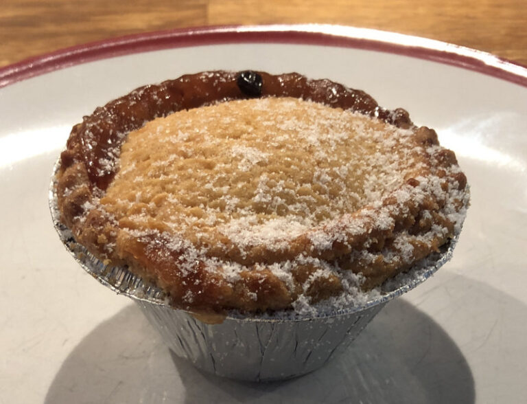 Morrisons The Best Deep Filled Mince Pies (InStore Bakery) Mince